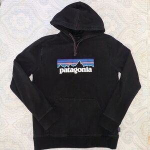 Patagonia  Uprisal HOODY in black for  Men- Regular fit size M